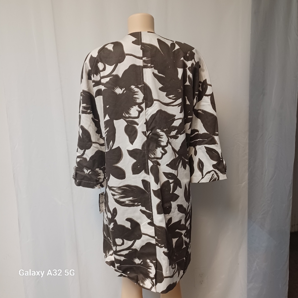 New York & Company brown and Beige Floral Jacket Size XL - Picture 6 of 15